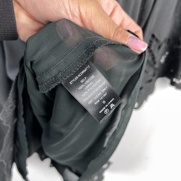 ASTR The Label Nordstrom (S) Fern Eyelet Sleeve V-Neck Mini Dress Viscose Gray - Picture 6 of 10